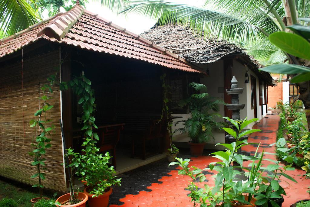 Chakra Ayurvedic Resort Thiruvananthapuram Exterior foto